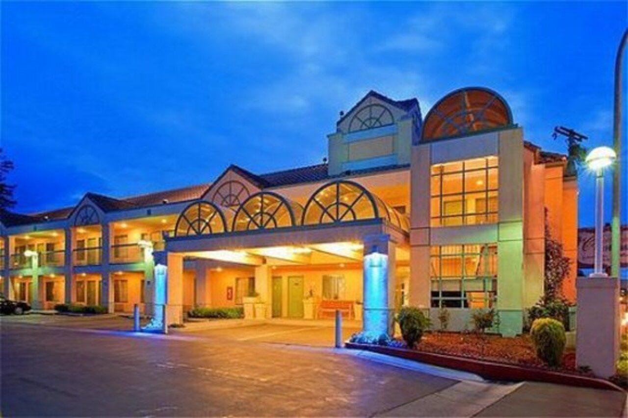 阿瑟顿公园旅馆及套房酒店 红木城 外观 照片
